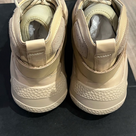 NWT Kenneth Cole Maddox Hiker Sneakers High Top Tennis Shoes Ankle Boots Beige - Picture 6 of 10